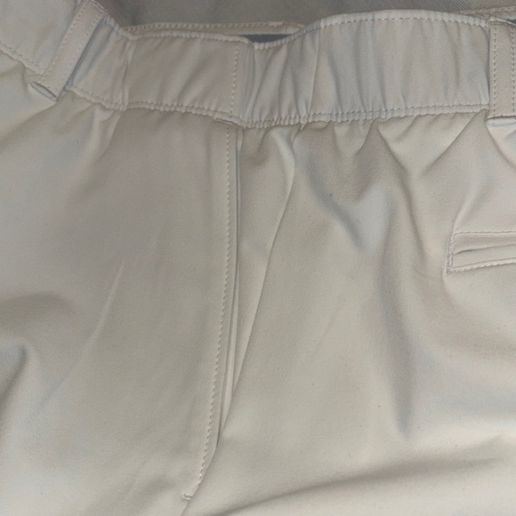 Under Armour Polo Shirt and Pants matching set - Picture 9 of 10